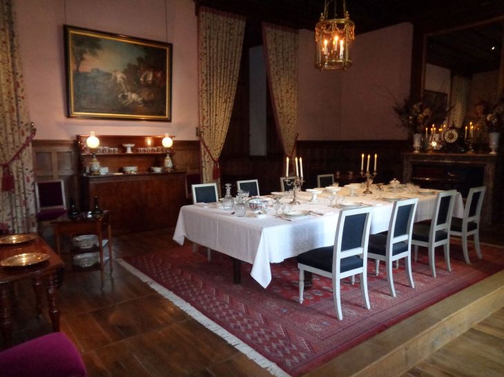 Azay le Rideau castle dining room jan22