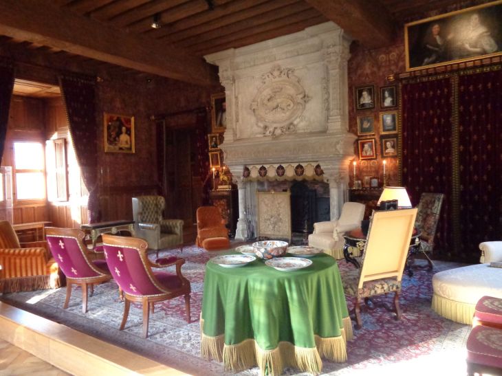 Azay le Rideau castle salon biencourt jan22