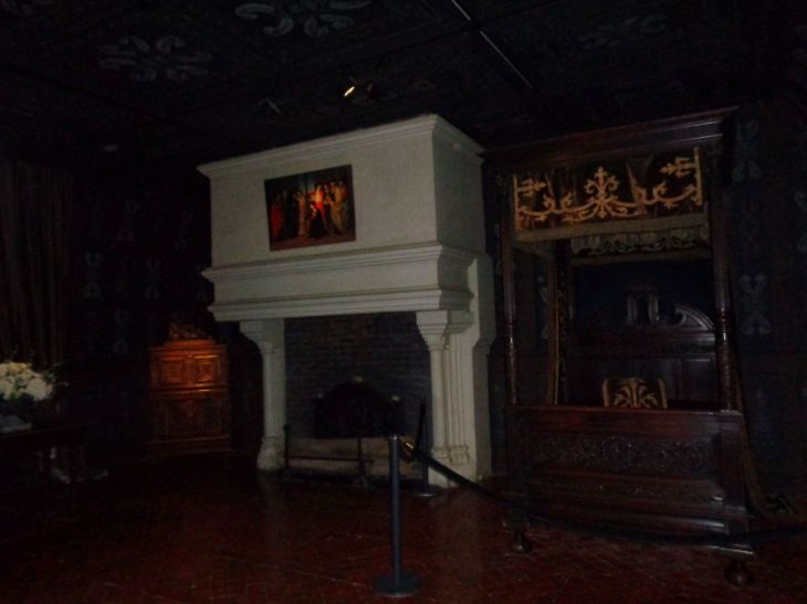 Chenonceau castle bedroom louise de lorraine jan22