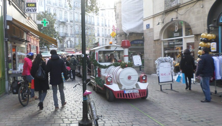 nantes-petit-train-and-rue-de-verdun-dec16