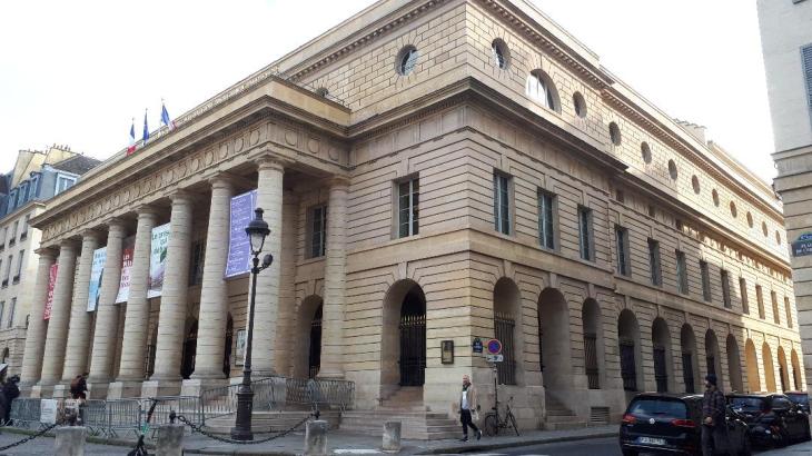 paris-odeon-theater-side-nov19