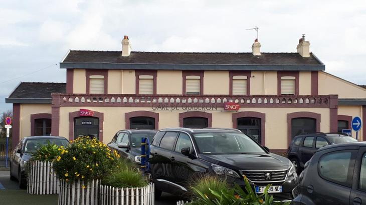 quiberon-gare-or-train-station-dec19