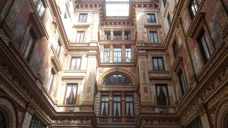 roma galleria Sciarra near trevi aug13