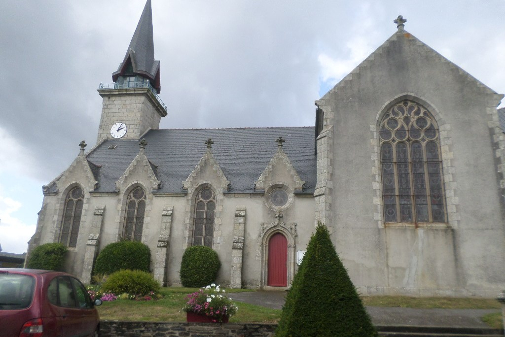 st-goazec-ch-st-pierre-side-aug19