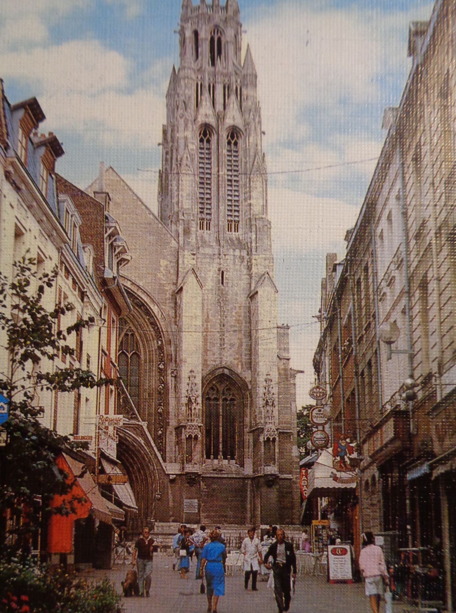 Arras rue de la Housse to ch st jean baptiste