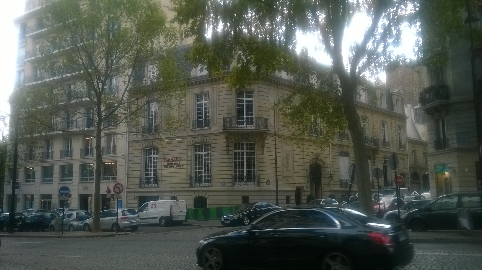 paris-fondation-ysl-ave-marceau-sep16