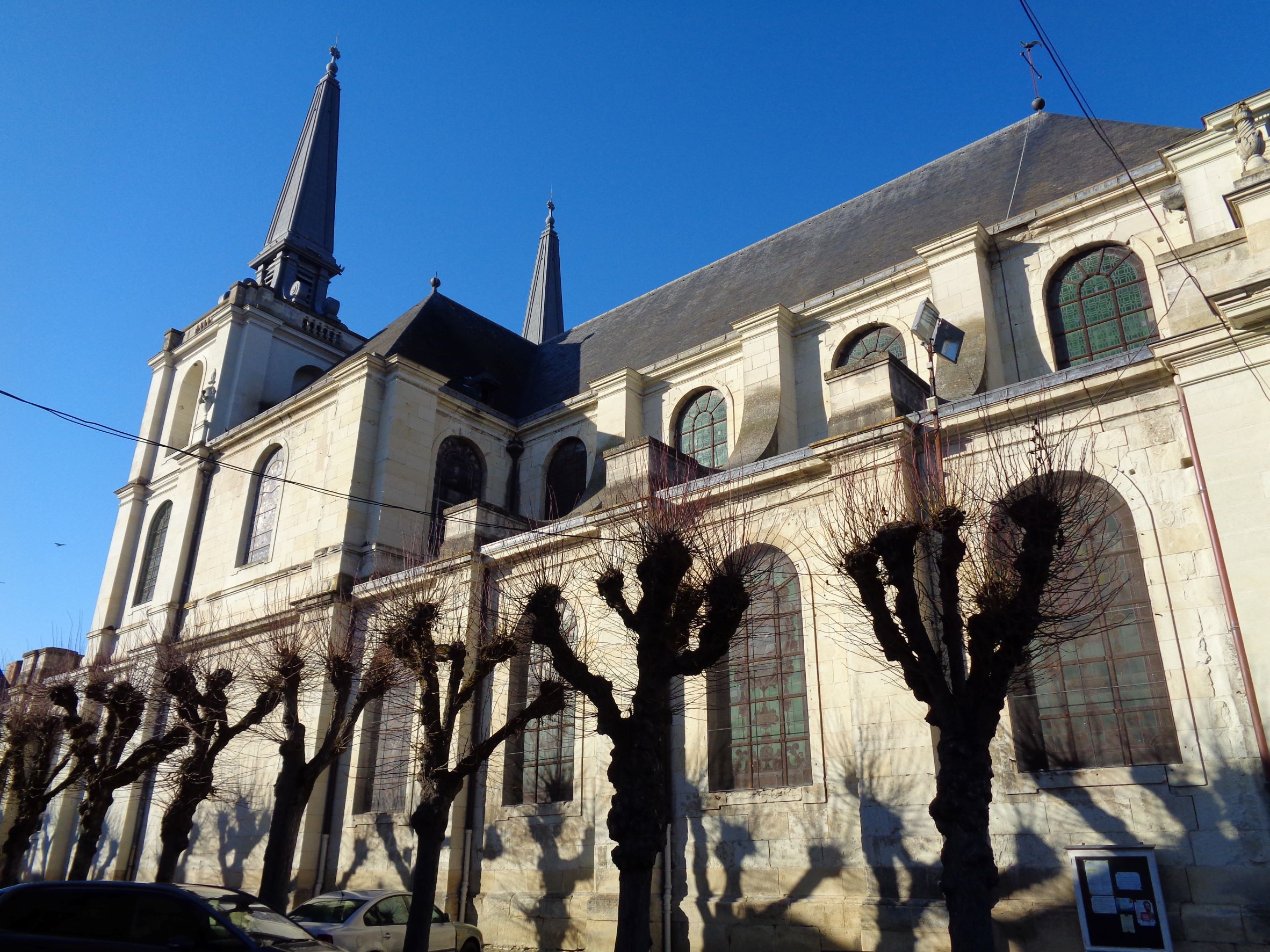 Richelieu ch Notre Dame left side out feb22