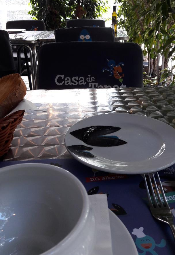 barcelona-la-canota-de-tapes-terrace-tables-oct18