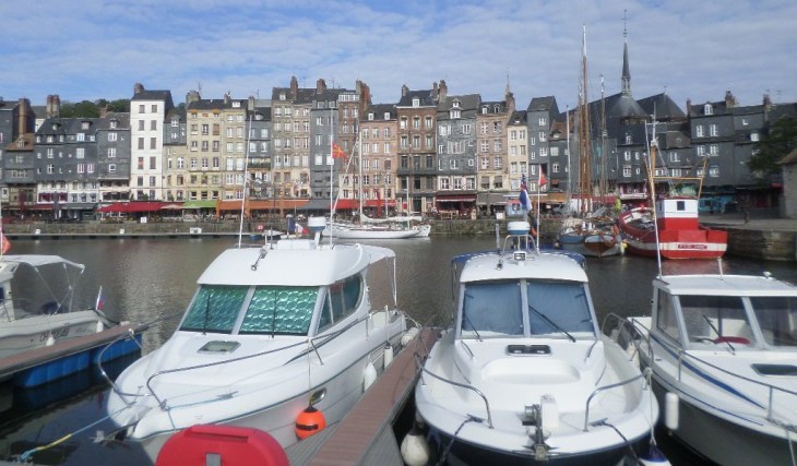 honfleur-quai-ste-catherine-fr-hv-may19