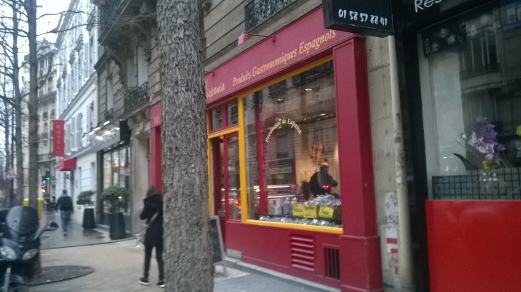 paris-cap-hispania-arriv-feb16