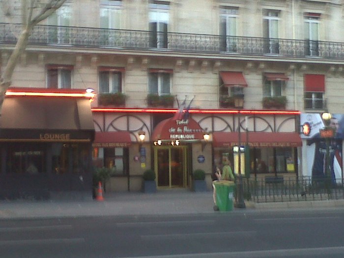 paris hotel paix republique sep12