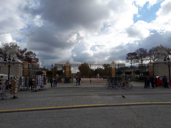 paris jardin des tuileries ent pl de la concorde nov19