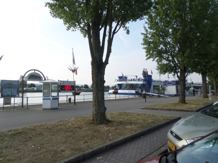 SAMSUNG CAMERA PICTURES