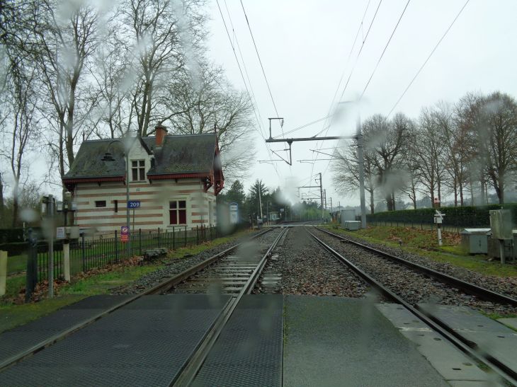 chenonceaux-train-station-near-castle-jan22