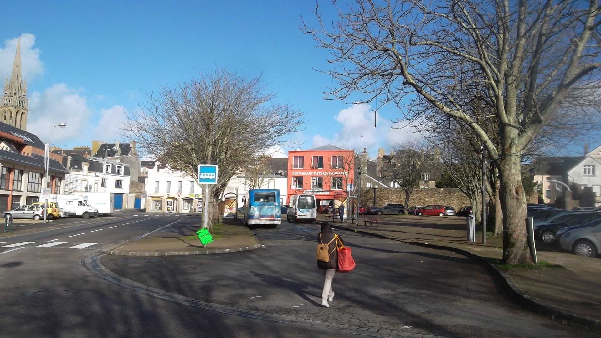 Douarnenez pl edouard vaillant bus terminal dec13