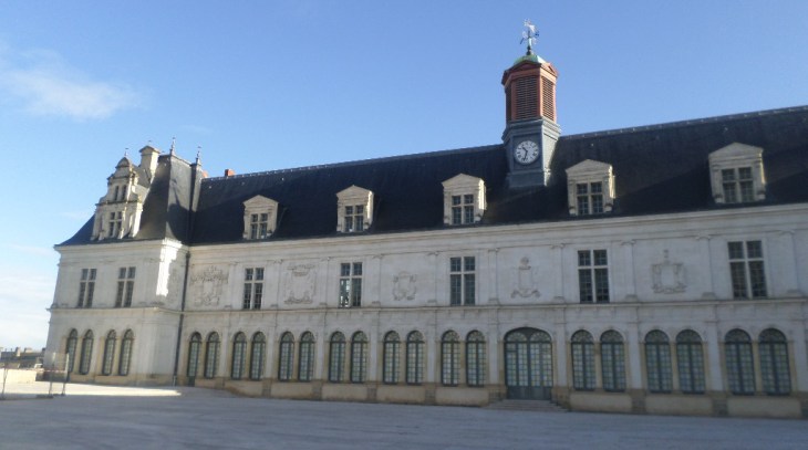 laval-chateau-neuf-left-side-feb16