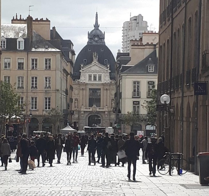 rennes-rue-d-estrees-to-pl-de-la-republique-and-palais-du-commerce-sept19