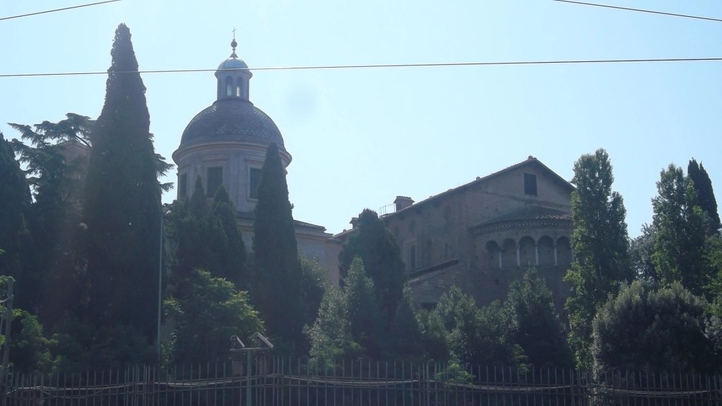 roma-church-st-giovanni-e-paolo-back-aug13