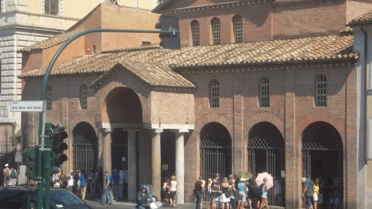 roma-church-sta-maria-en-cosmedin-closeup-aug13