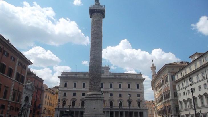 roma-piazza-colonna-obelisk-t-aug13