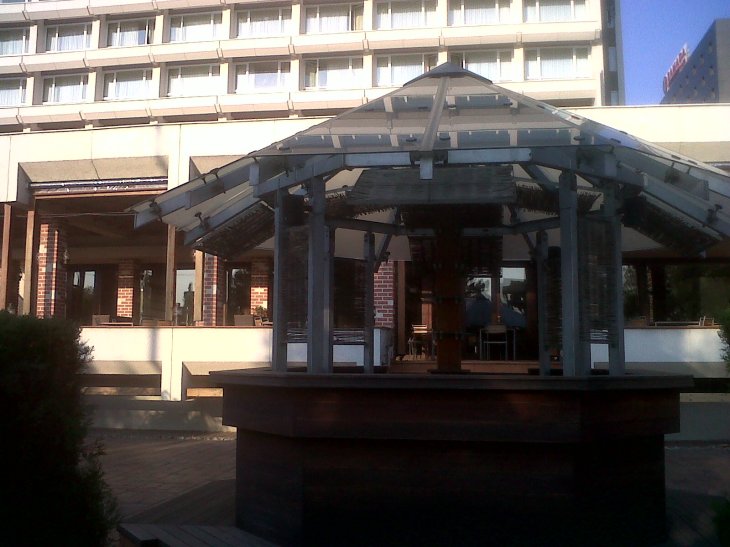 bucharest casa doina resto back apr13