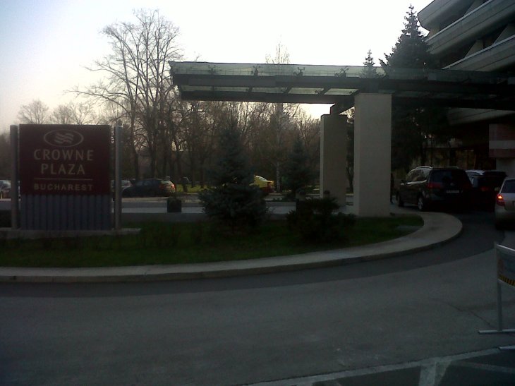 bucharest crown plaza hotel entr mar14