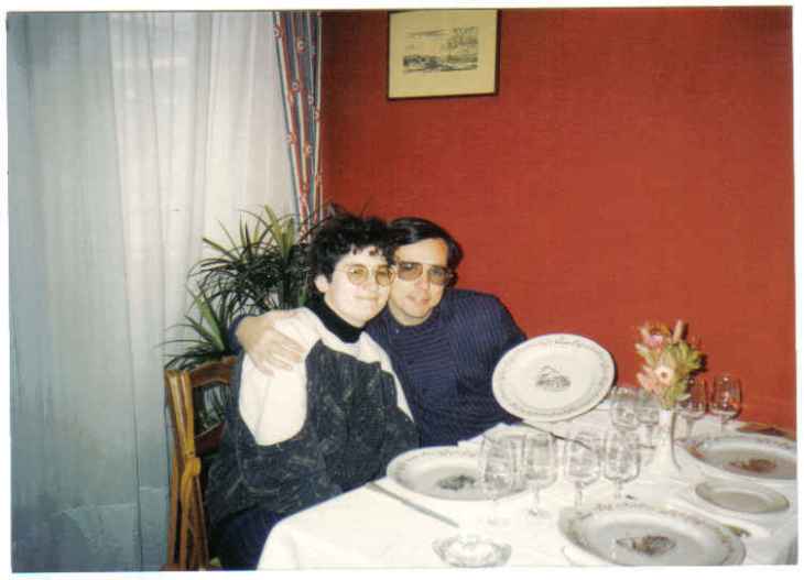 epernay-pedro-and-martine-inside-resto-les-berceaux-mar-1991