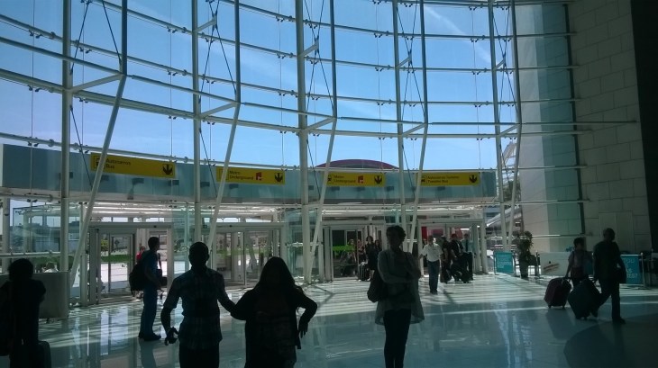 lisbon airport to metro entr my15