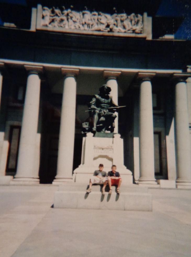 Madrid Prado mus Velazquez statue et twins