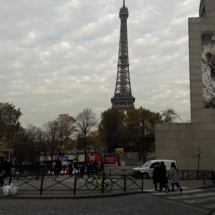 paris tour eiffel walking from bir hakeim nov17