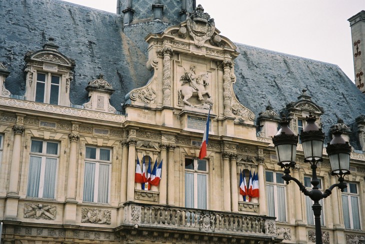 Reims hotel de ville front pl de l'hotel de ville