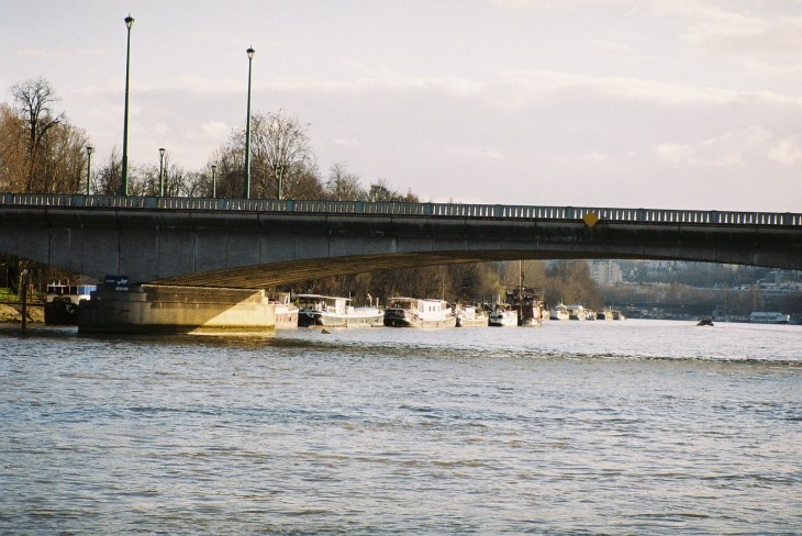 Suresnes pont de suresnes seine to boulogne paris