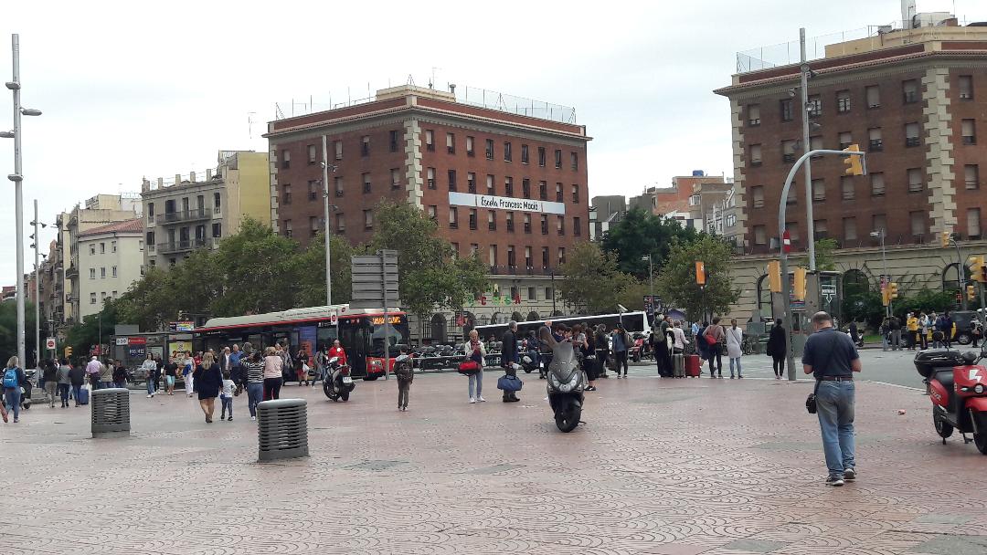 barcelona-pl-de-espana-aerobus-stop-from-airport-oct18