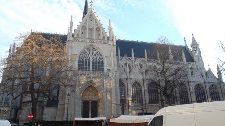 bru-eg-notre-dame-du-sablon-side-dec12