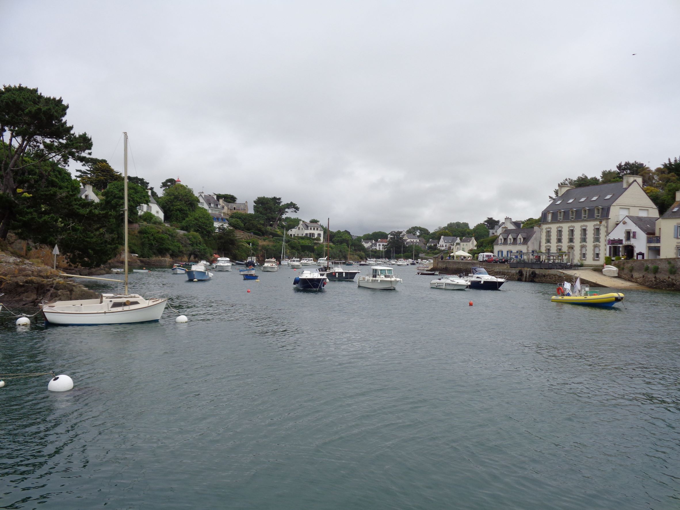 Clohars Carnoet port de doelan harbor to town jun22