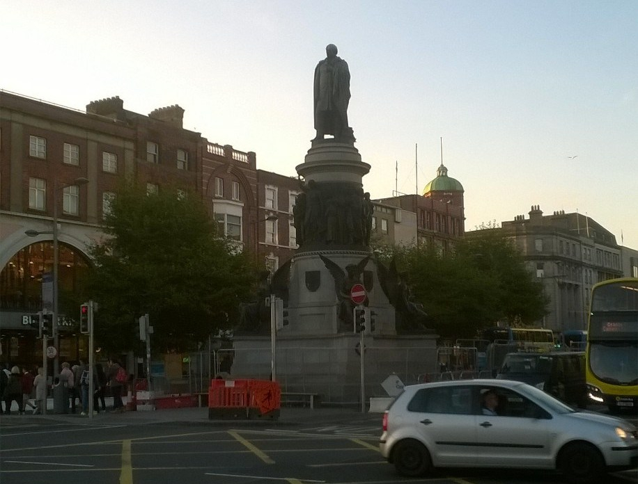 dublin-statue-daniel-oconnell-by-oconnell-st-oct16