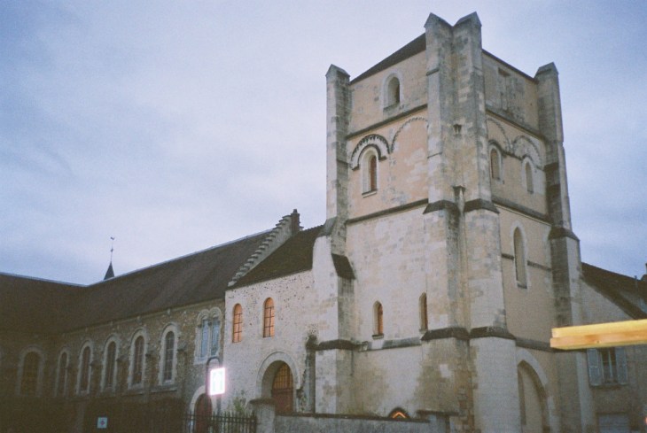 jouarre-roman-tower-of-the-abbey-closeup-1108-tour-romane