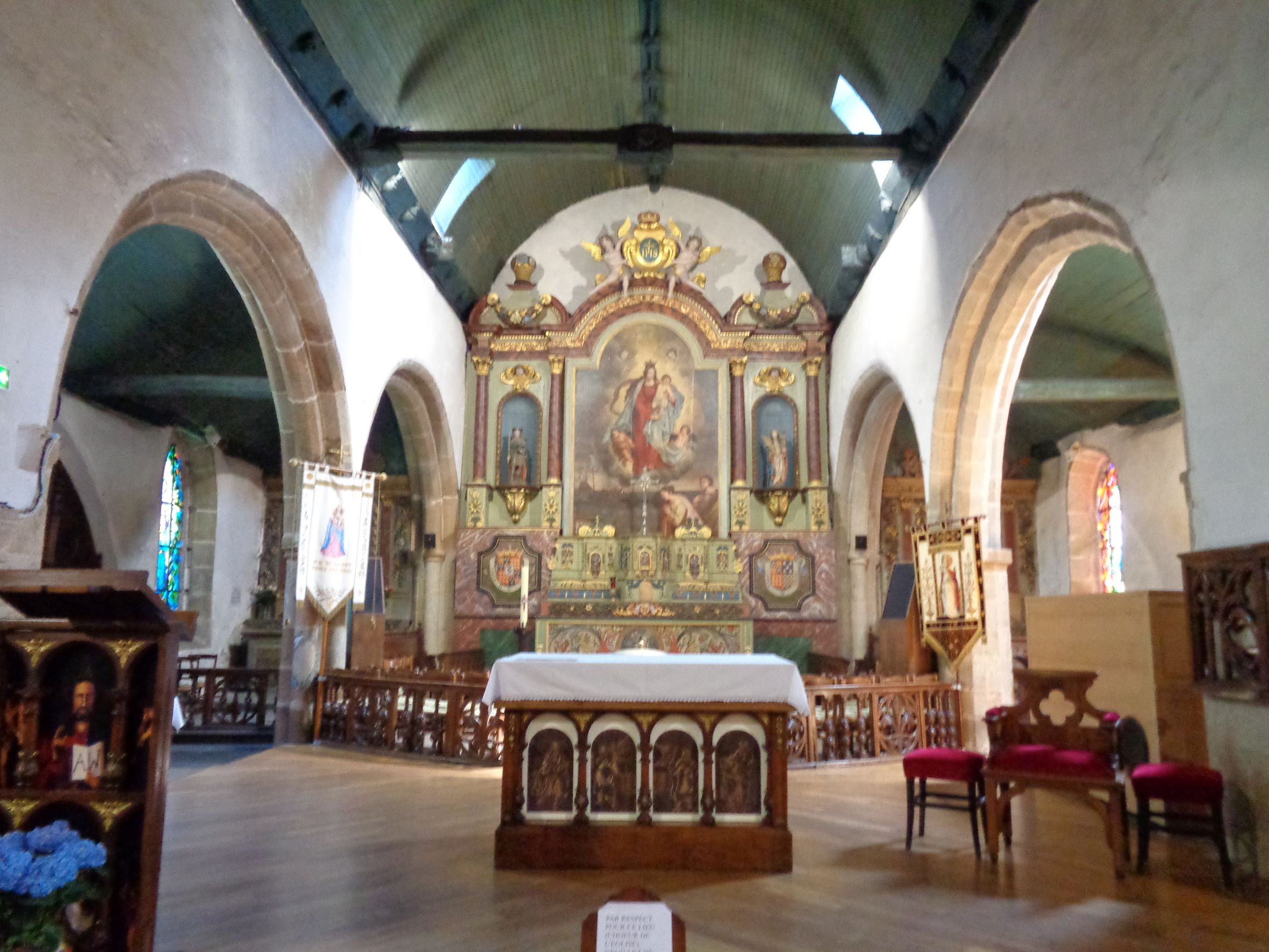 Larmor Plage ch Notre-Dame de Larmor-Plage altar jun22