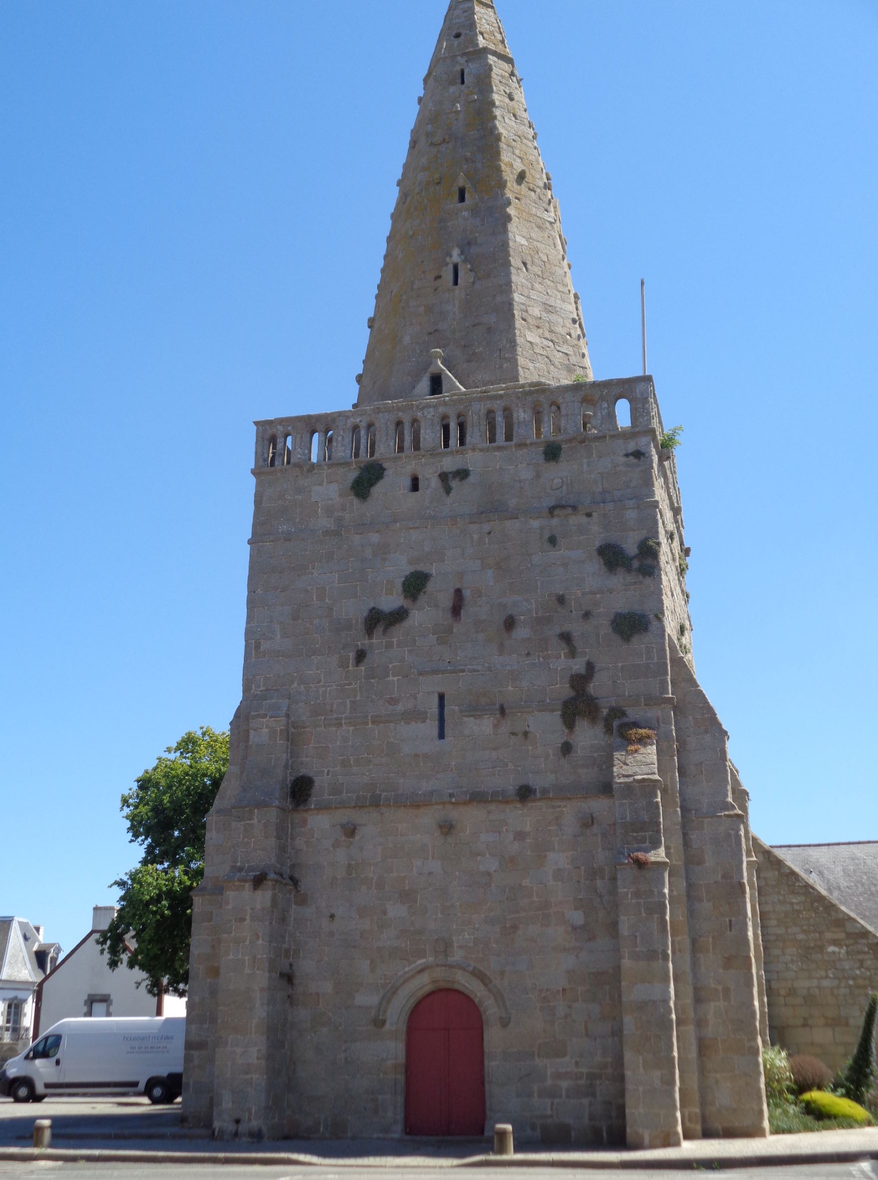 Larmor Plage ch Notre-Dame de Larmor-Plage front jun22