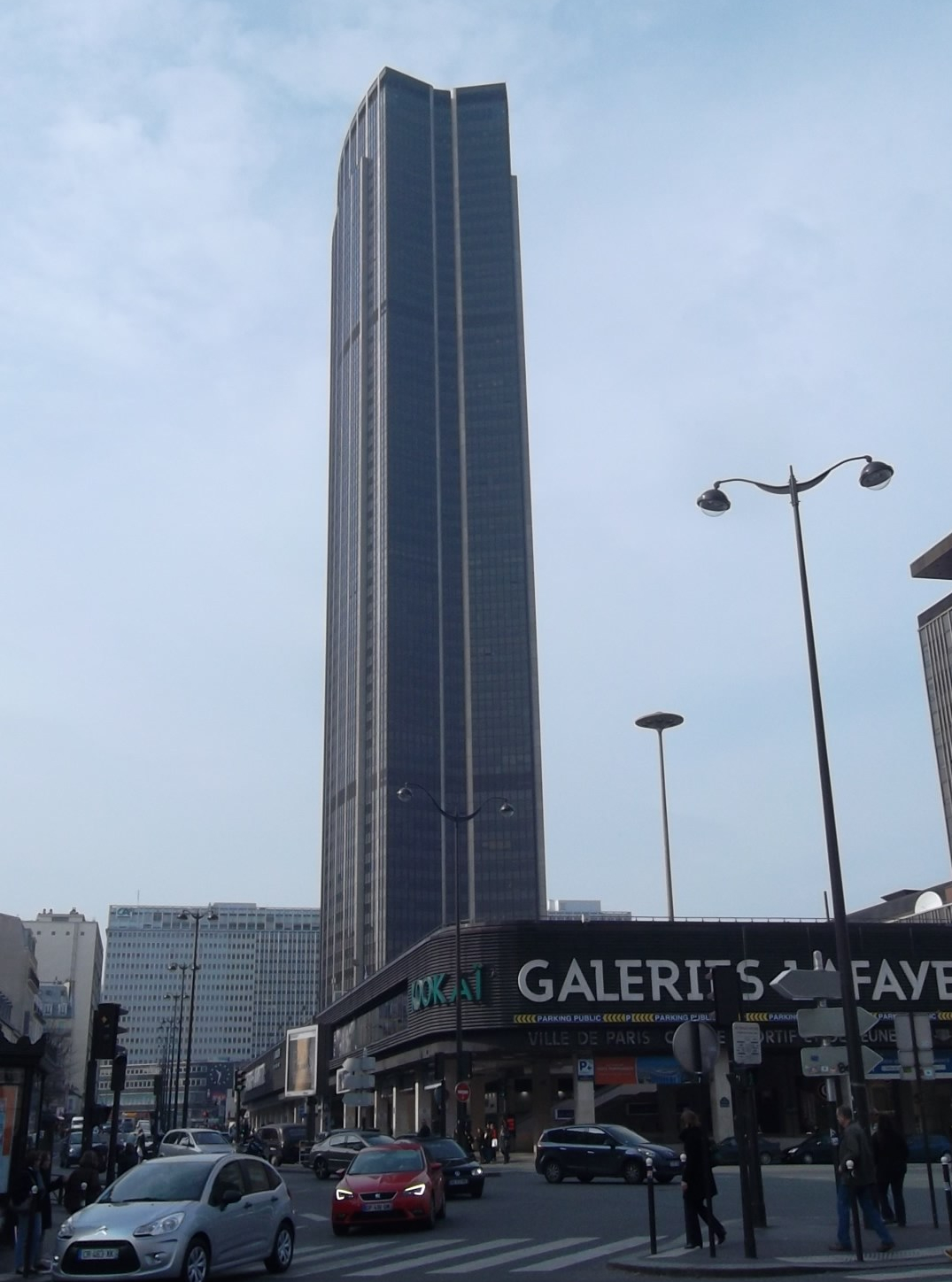 paris-tour-montparnasse-from-blvd-mar13