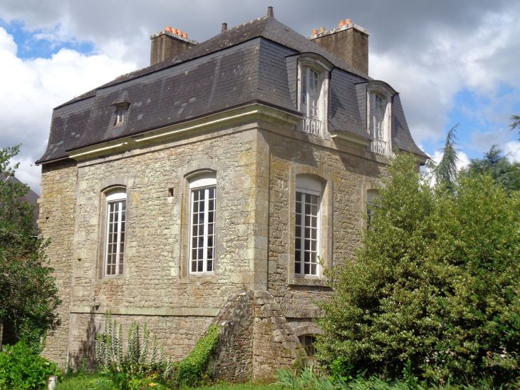 Pluneret ch Kerisper guard house jun22