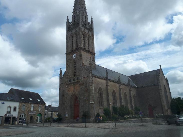 Pluneret ch st pierre et st paul front belltower jun22