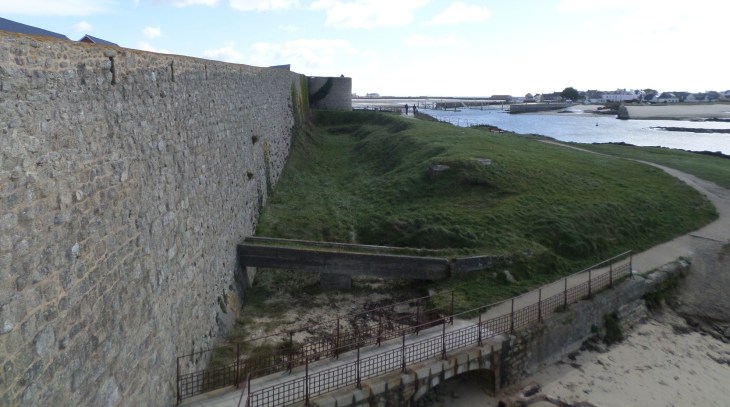 port-louis-ramparts-bridges-and-tours-feb15