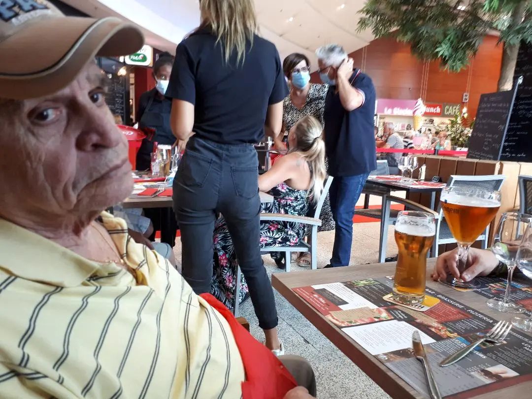 vannes-bistro-st-edouard-pipo-85-and-beer-jul20