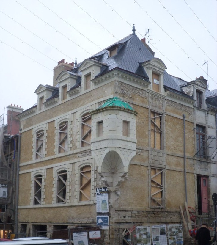 vannes-pl-du-poids-public-hotel-francheville-dec16