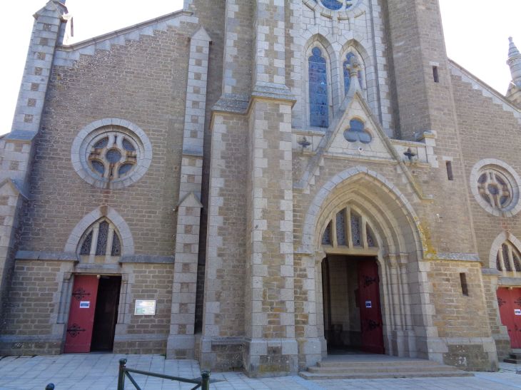 Cancale ch St Méen front jul22