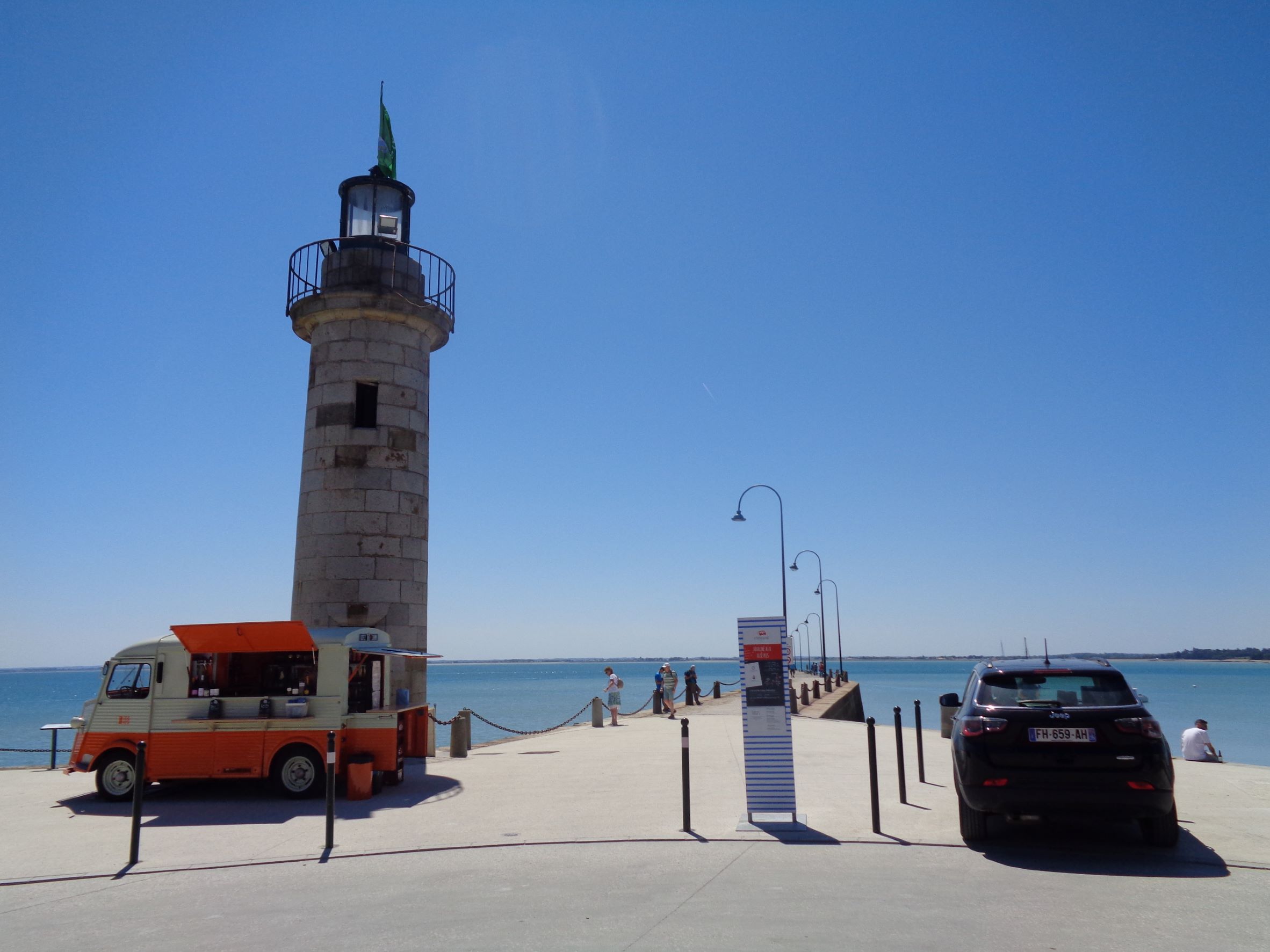 cancale phare de la fenetre port jul22