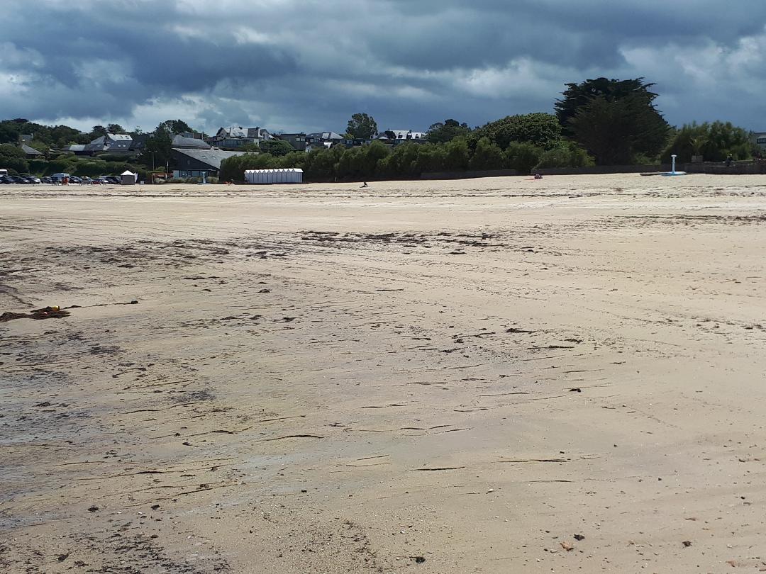 Carantec plage du kelenn wide jun22