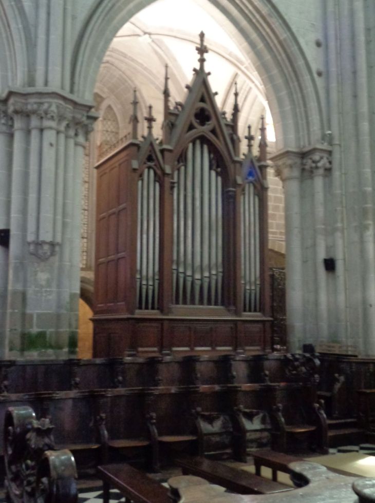 Dol de Bretagne Cathedral St Samson organ choir jul22