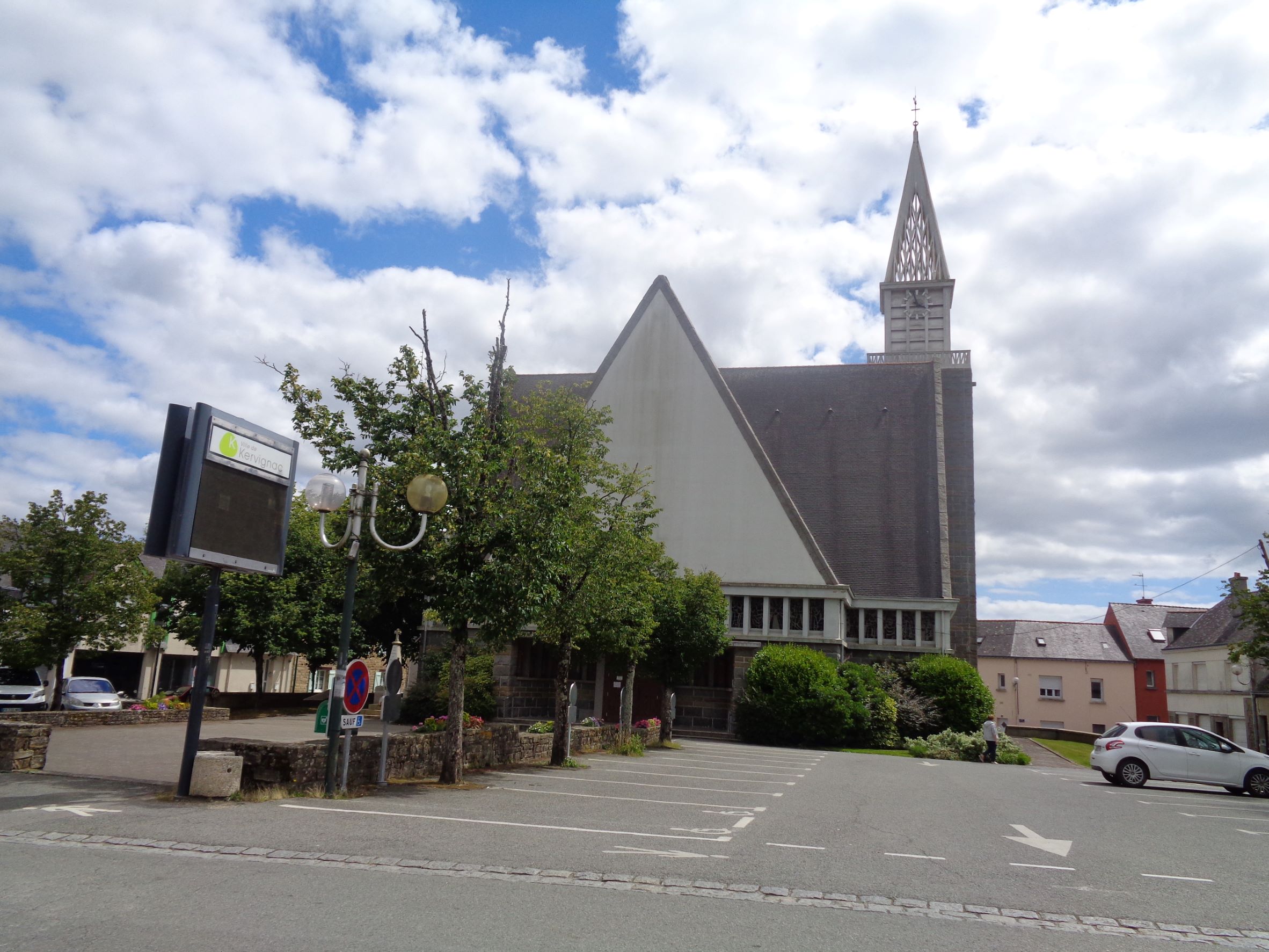 Kervignac ch Notre Dame de Pitié front jul22